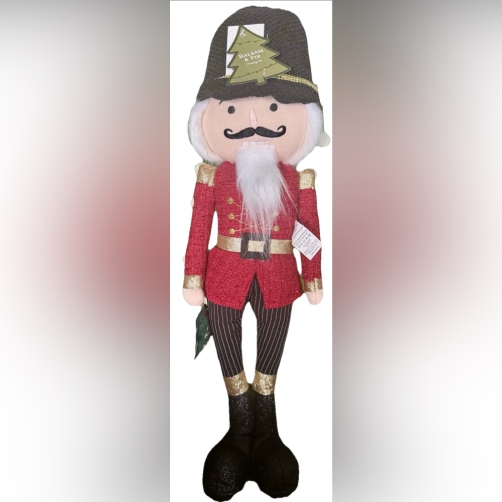 BALSAM & FIR CHRISTMAS HOLIDAY 27 in  PLUSH NUTCRACKER  ON STIFF FRAME NEW